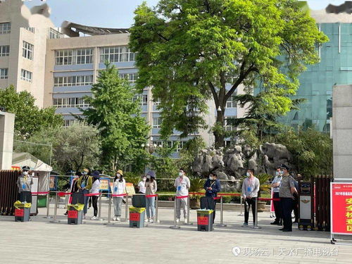 云 上看高考,天水廣播電視臺(tái)圖文直播進(jìn)行中,讓我們一起為青春加油